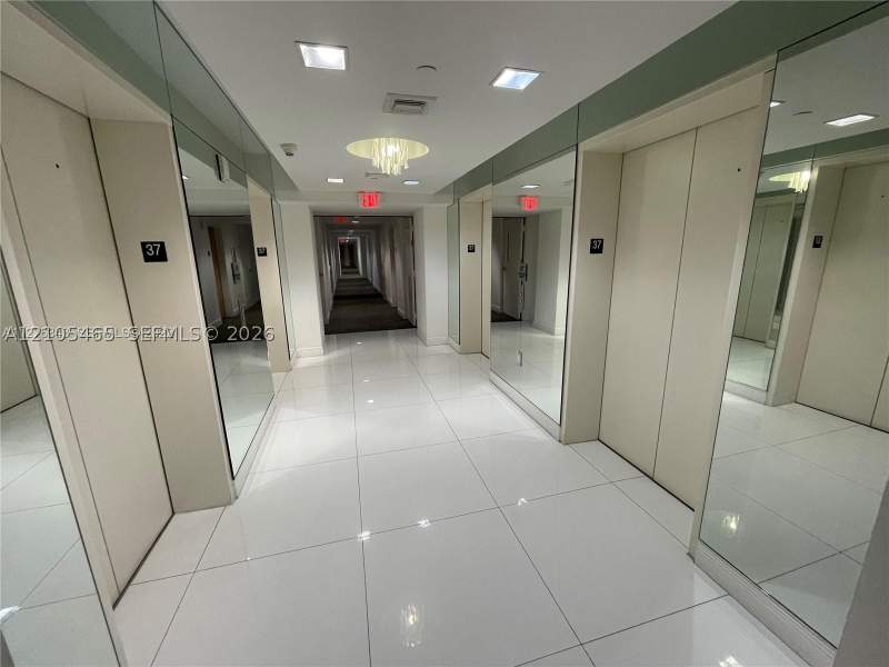 1 bedroom Condominium at 350 S Miami Ave 2409, Wind Condo, Miami — photo 4