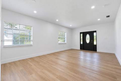 2276 NW 81st St, Miami FL - photo 6 of 26