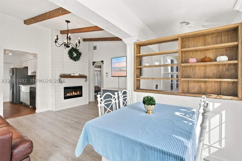 3 bedroom SingleFamilyResidence at 208 Iroquois St, Golf Course Addn Hia, Miami Springs — photo 4
