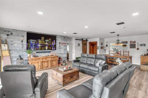 7651 SW 134th Ave, Miami FL - photo 6 of 34