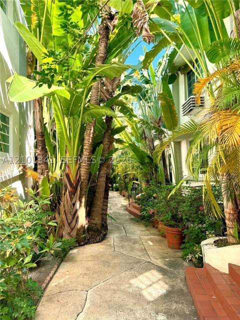 349 Meridian Ave B202, Miami Beach FL - photo 6 of 24