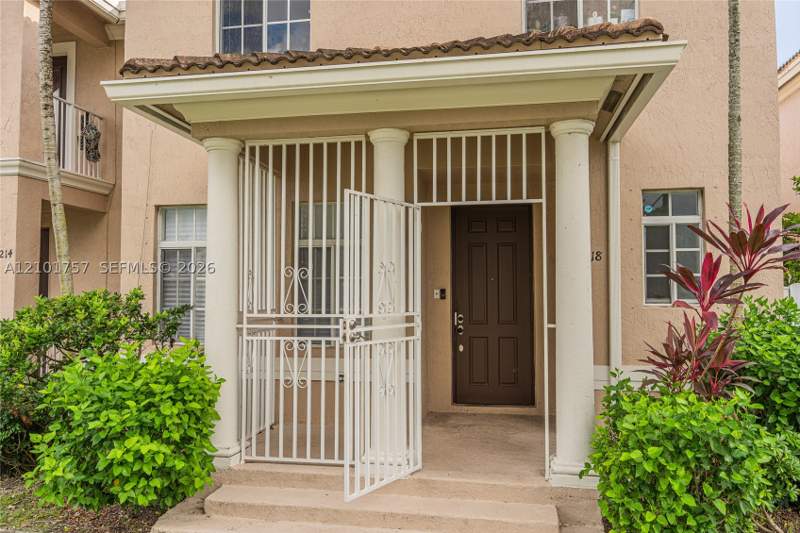 3 bedroom Townhouse at 14218 SW 272nd St, Mandarin Lakes, Homestead — photo 4