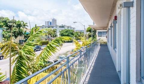 801 15th St 208, Miami Beach FL - photo 11 of 13
