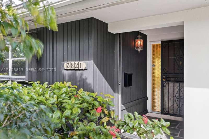 3 bedroom SingleFamilyResidence at 5821 SW 89th Pl, Darlington Manor, Miami — photo 1