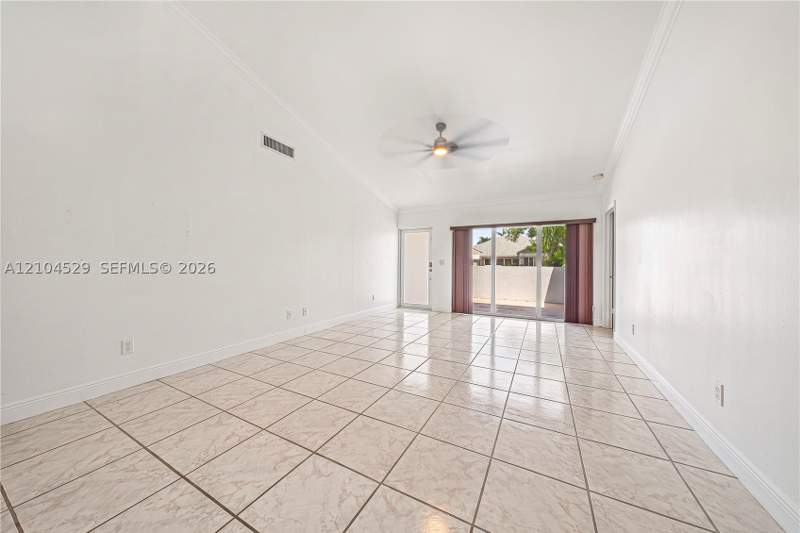 3 bedroom SingleFamilyResidence at 10340 SW 208th Ln, Cutler Creek Club Sec 2 A, Cutler Bay — photo 2