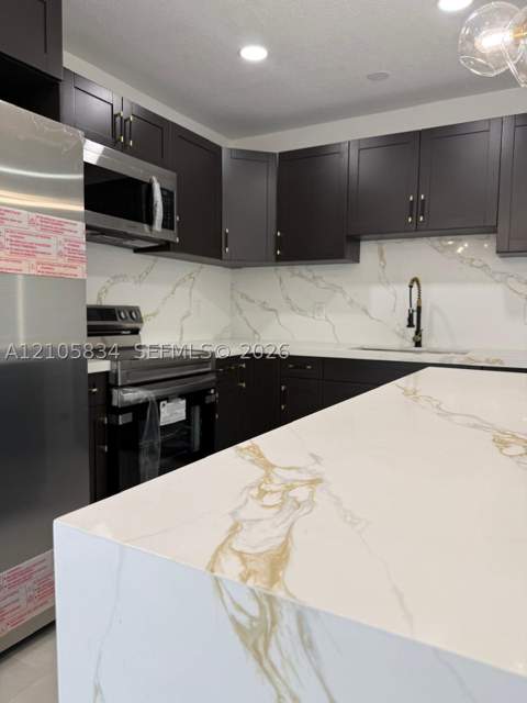 775 E 6th Pl, Hialeah FL - photo 18 of 45