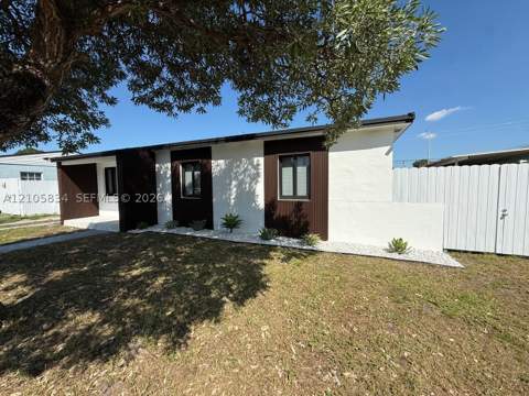 775 E 6th Pl, Hialeah FL - photo 6 of 45