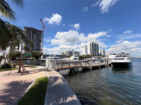 7900 Harbor Island Dr 925, North Bay Village FL - photo 7 of 42
