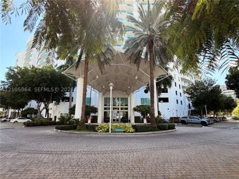 7900 Harbor Island Dr 925, North Bay Village FL - photo 9 of 42