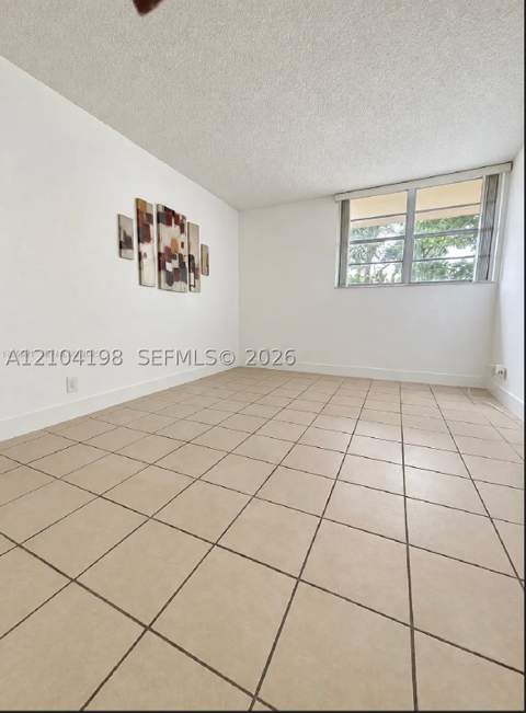 4550 NW 9th St 102E, Miami FL - photo 8 of 10