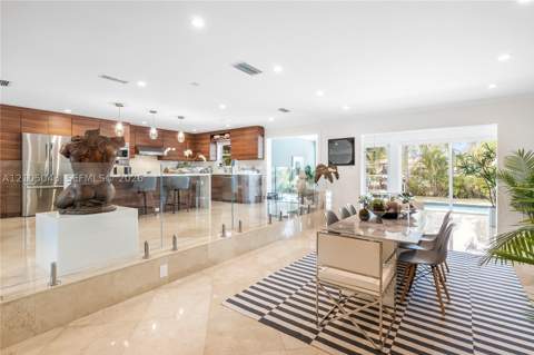 13100 Keystone Ter, North Miami FL - photo 9 of 32