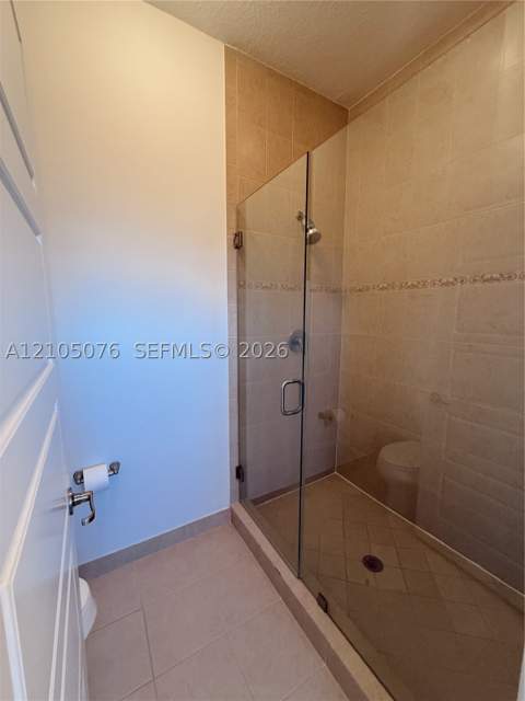 717 NE 191st St, Miami FL - photo 7 of 31