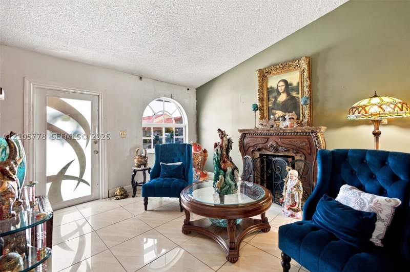 4 bedroom SingleFamilyResidence at 2756 W 54th St, Alameda By The Lake, Hialeah — photo 3