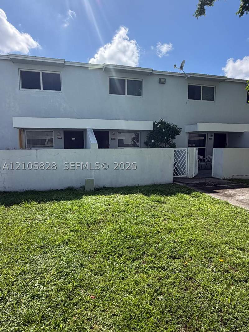 2 bedroom Condominium at 1969 NW 5th Pl 433, Town Park Plaza North Con, Miami — photo 2