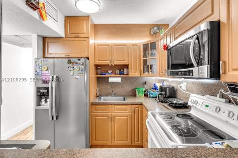 6580 W Flagler St 101, Miami FL - photo 11 of 25