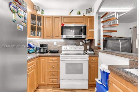6580 W Flagler St 101, Miami FL - photo 9 of 25