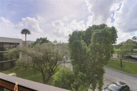 8075 SW 107th Ave 312, Miami FL - photo 6 of 56
