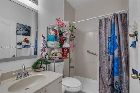 7361 NW 174th Ter 105, Hialeah FL - photo 13 of 38