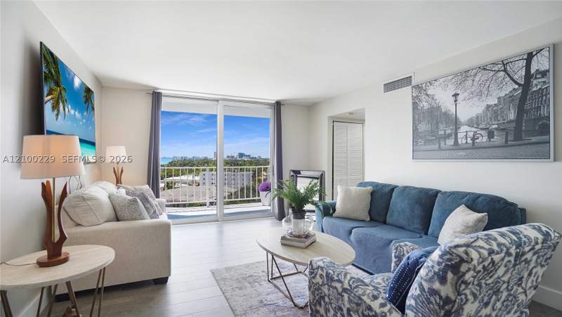 1 bedroom Condominium at 6900 Bay Dr 8K, Stanton House Condo, Miami Beach — photo 4