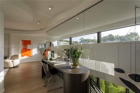 5261 NE 5th Ave, Miami FL - photo 12 of 30