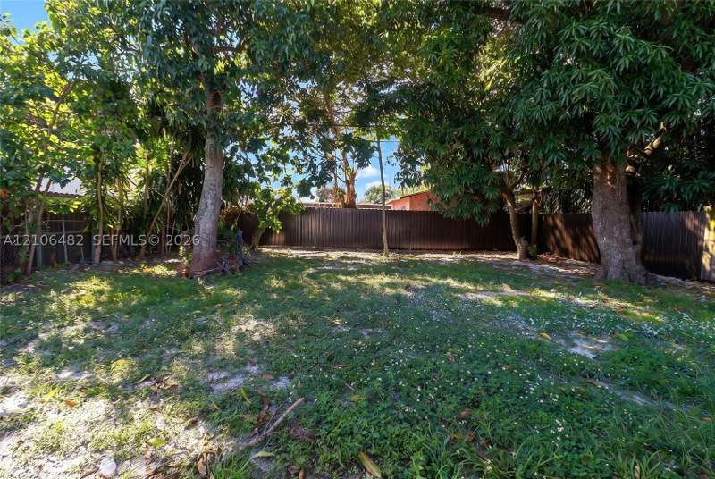 4 bedroom SingleFamilyResidence at 834 NW 115th St, Pinewood Park Extension, Miami — photo 5