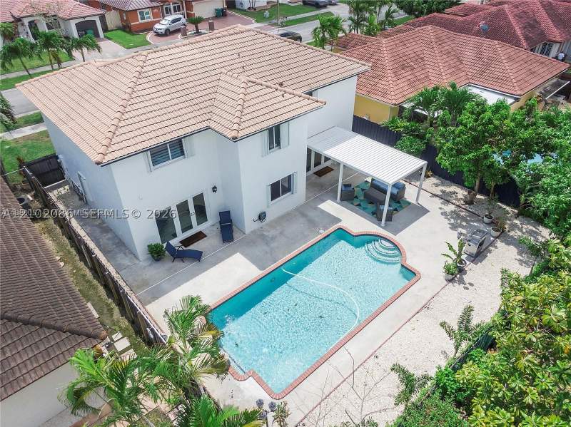 4 bedroom SingleFamilyResidence at 14279 SW 166th St, Laguna Ponds Sec 2, Miami — photo 3