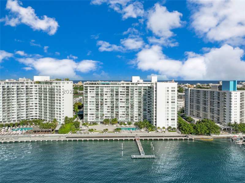 0 bedroom Condominium at 1000 West Ave 1121, Mirador 1000 Condo, Miami Beach — photo 1