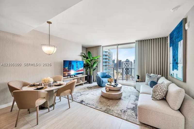 1 bedroom Condominium at 77 SE 5th St 2011, Brickell Point, Miami — photo 1