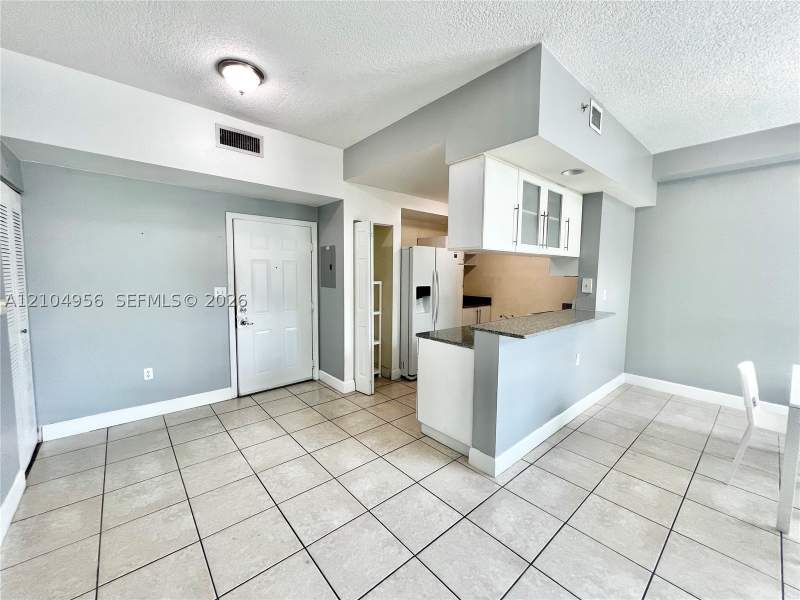 1 bedroom Condominium at 275 NE 18th St 305, 1800 Biscayne Plaza Condo, Miami — photo 4