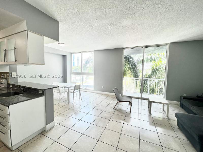 1 bedroom Condominium at 275 NE 18th St 305, 1800 Biscayne Plaza Condo, Miami — photo 5