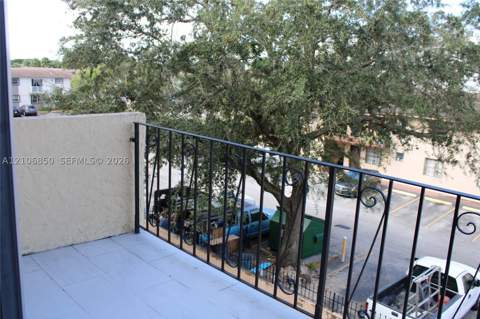 1055 W 77th St 308, Hialeah FL - photo 24 of 47