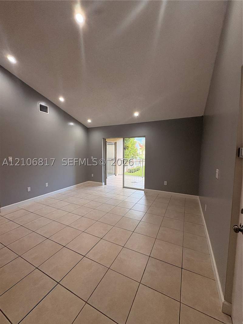 2 bedroom Condominium at 18850 NW 57th Ave 306, Villa Rustica I Condo, Hialeah — photo 5