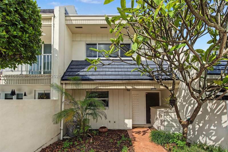 2 bedroom Townhouse at 8110 SW 82nd Ct, Kings Creek, Miami — photo 4