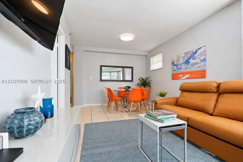 2 bedroom Condominium at 3030 Collins Ave 2H, The Madison Condo, Miami Beach — photo 4