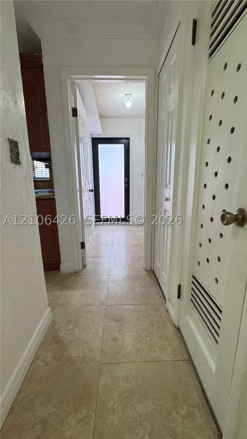75 W 50th St, Hialeah FL - photo 9 of 32