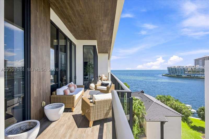 4 bedroom Condominium at 3581 E Glencoe St 605, Brickells Flagler, Coconut Grove — photo 1