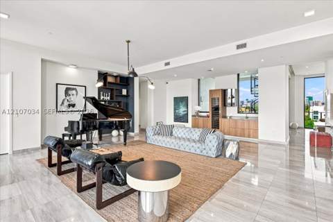 3581 E Glencoe St 605, Coconut Grove FL - photo 10 of 54