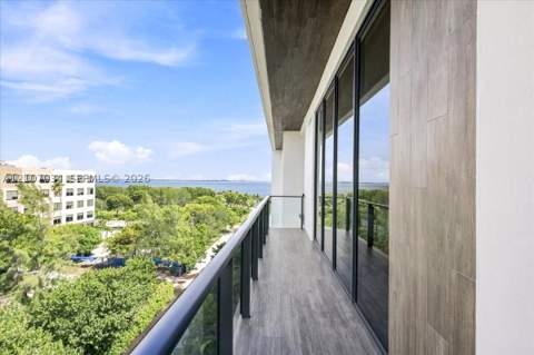 3581 E Glencoe St 605, Coconut Grove FL - photo 15 of 54