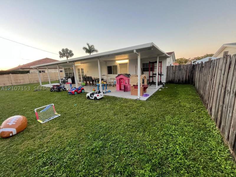3 bedroom SingleFamilyResidence at 9770 SW 13th Ter, Coral Park Estates Sec 5, Miami — photo 5