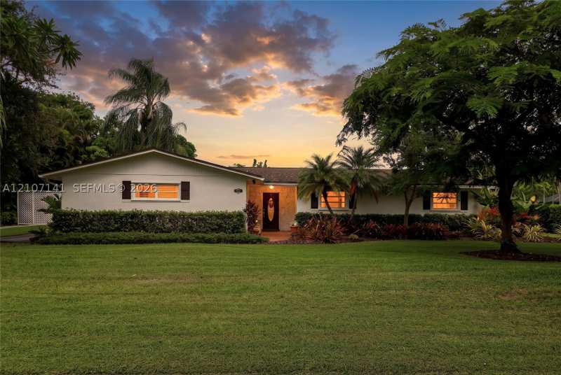 4 bedroom SingleFamilyResidence at 9761 SW 123rd St, Fleeman Estates, Miami — photo 1