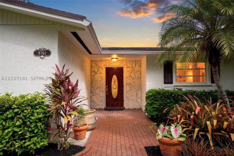 4 bedroom SingleFamilyResidence at 9761 SW 123rd St, Fleeman Estates, Miami — photo 4