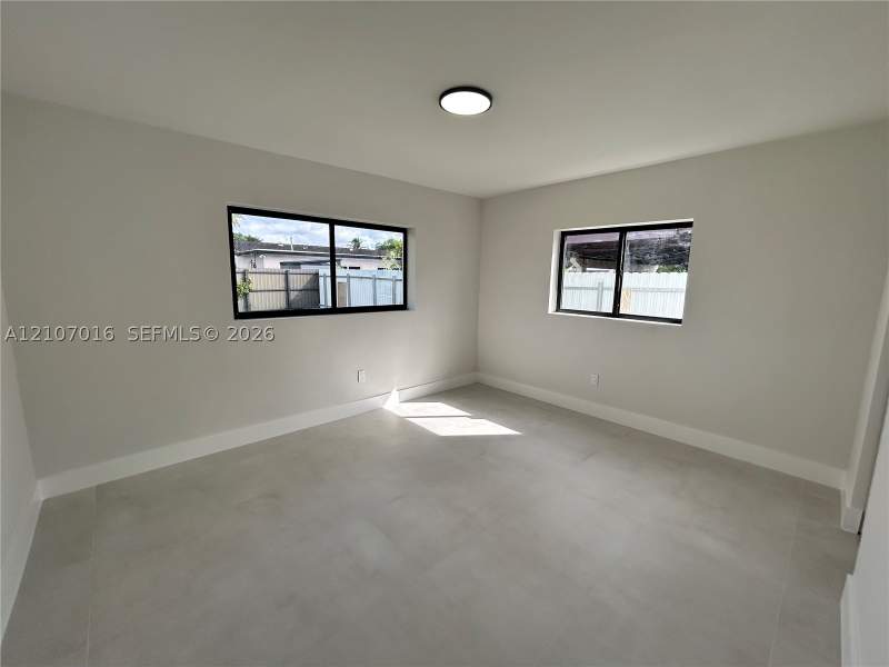 3 bedroom SingleFamilyResidence at 12035 SW 117th Ter, Devon-Aire Estates Sec 5, Miami — photo 5