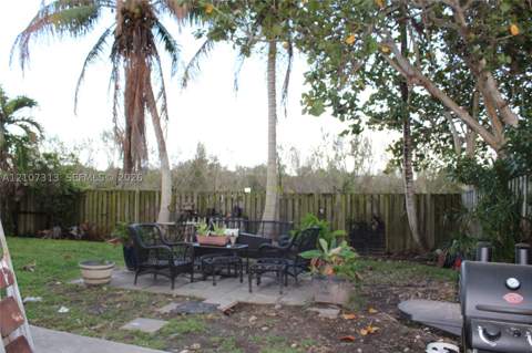 9818 SW 222nd Ter, Cutler Bay FL - photo 12 of 20