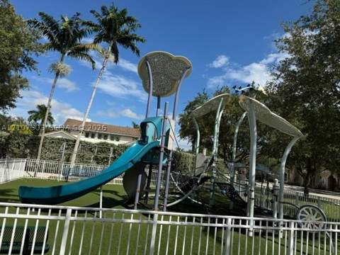 1042 SE 23rd Ter, Homestead FL - photo 6 of 12