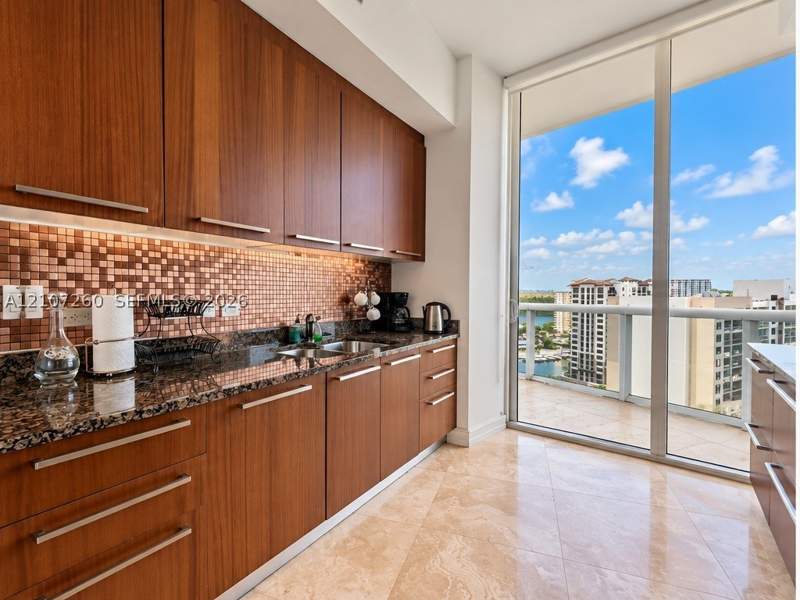 2 bedroom Condominium at 16001 Collins Ave 1605, Tdr Tower I Condo, Sunny Isles Beach — photo 3