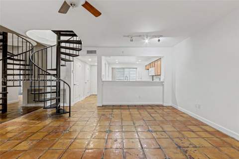521 NE 38th St 7, Miami FL - photo 9 of 47