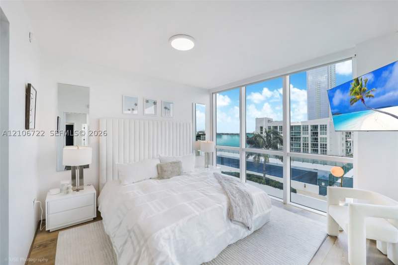 2 bedroom Condominium at 480 NE 30th St 1005, Platinum Condo, Miami — photo 3