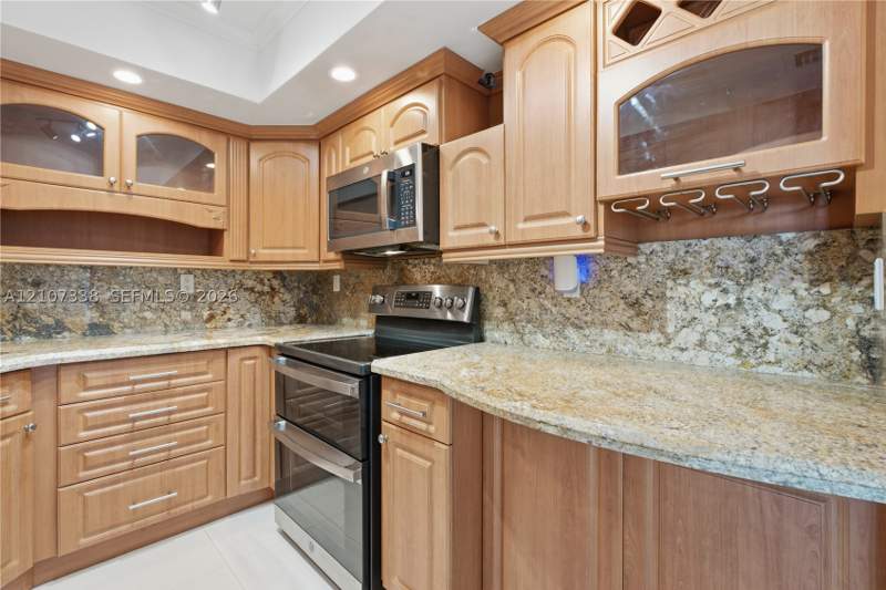 2 bedroom Condominium at 20355 NE 34th Ct 1824, Delvista Towers Condo, Aventura — photo 4