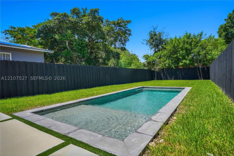 3 bedroom SingleFamilyResidence at 355 NW 50th St, Railway Shops Addn 2nd Am, Miami — photo 5