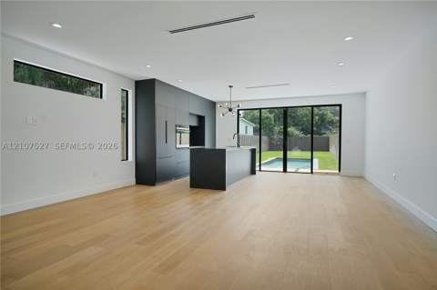 355 NW 50th St, Miami FL - photo 7 of 20